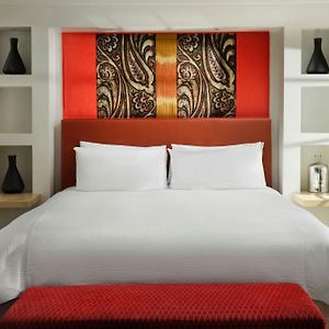 Classic King Room No Resort Fees